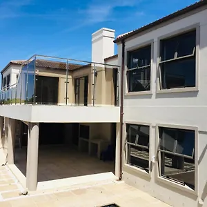 harbour-close-boutique-villa.hotels-capetown.com/
